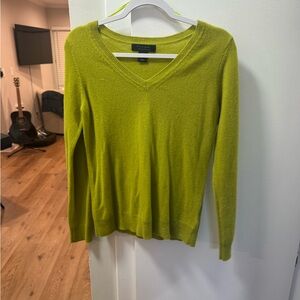 Tahari V-Neck Cashmere Sweater in Bright Lime